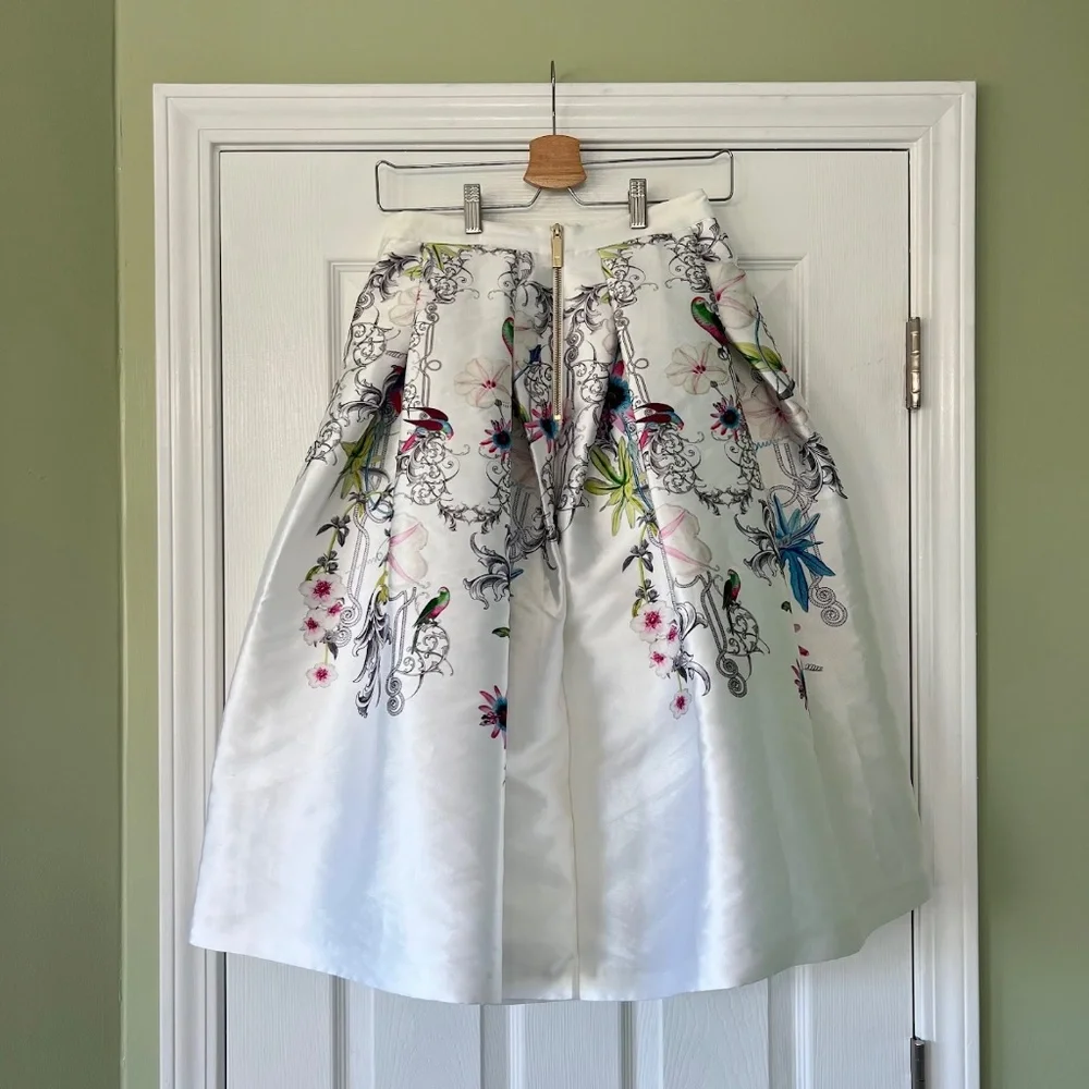 Ted Baker White Floral Petale Passion Flower Full Midi Skirt Size 1 - Picture 6 of 15